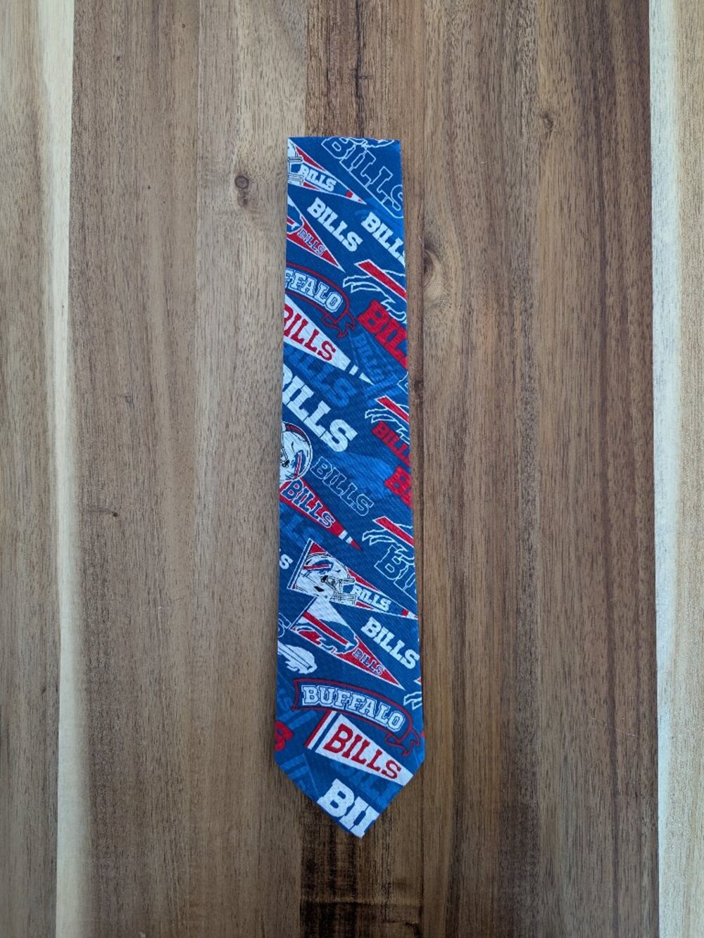 Buffalo Bills Pennant Men's Neck Tie. Custom handmade. New